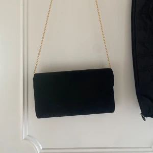 Handväska  - Jättefin handväska💕helt ny