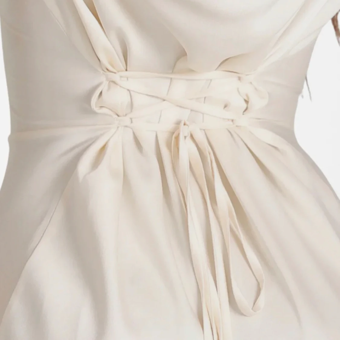 Vit Adamma silkeskläning  - 91