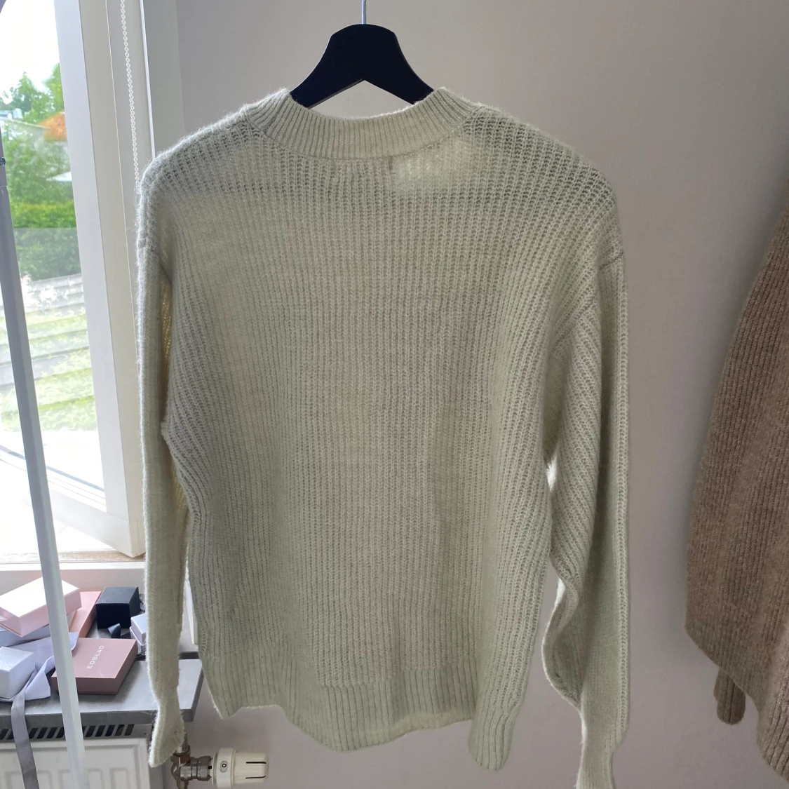 Stickad tröja  - 90