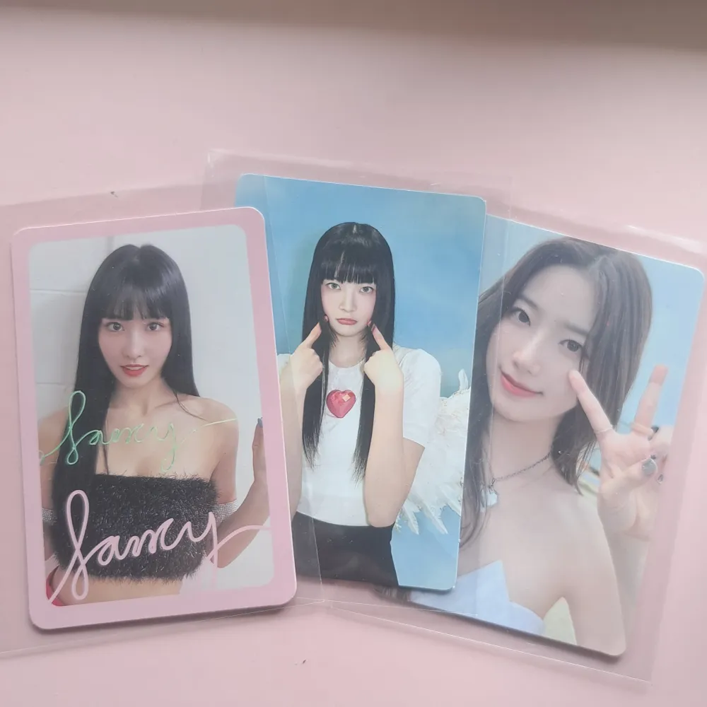 Photocard bundle på Eunchae, Momo och Kazuha❤️🐰. Övrigt.