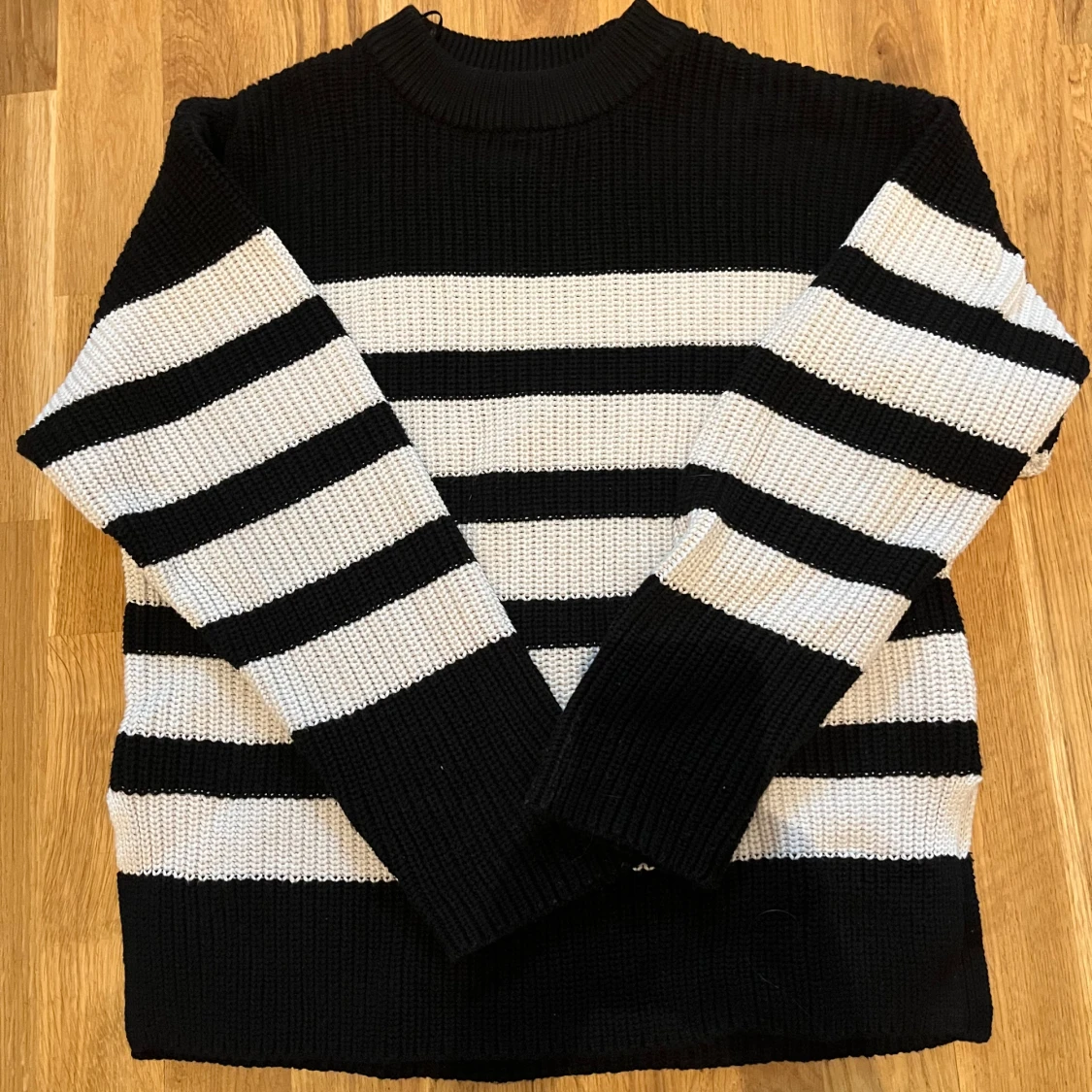 Stickad tröja  - 91