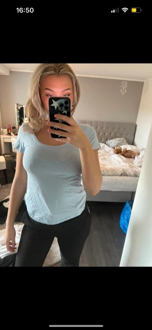 Ljusblå t-shirt - Använd 1 gång