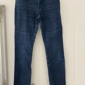 Filippa k niki blue jeans st 32/32 Se bilder för skick