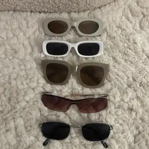 5 st solglasögon, blandat från weekday, hm mm. Bild 2 och 3 är ett par av dem på. Säljer pga att jag inte använt på något år.
