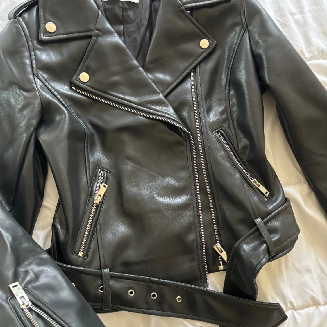 Svart skinnjacka  - 90