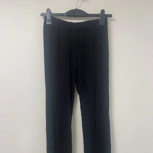 yogabyxor -  jätte mjuka yogabyxor som tyvärr ej kommer till användning