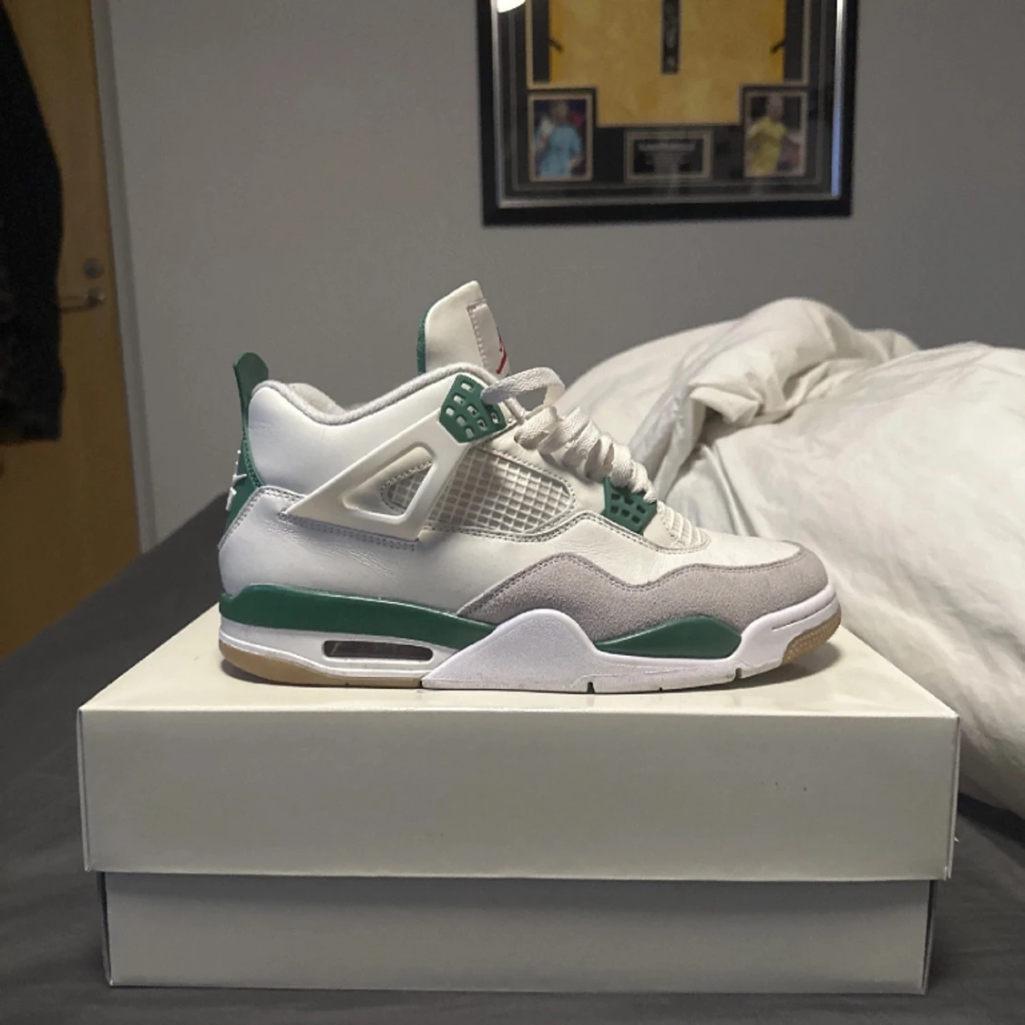 Jordan 4 collab me sb dunk