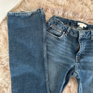 Lågmidjade jeans från Gina - Barnstolen öen passar XS/S, superfina 