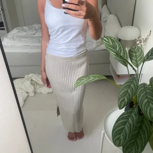 Kjol - Kommer ej t användning 