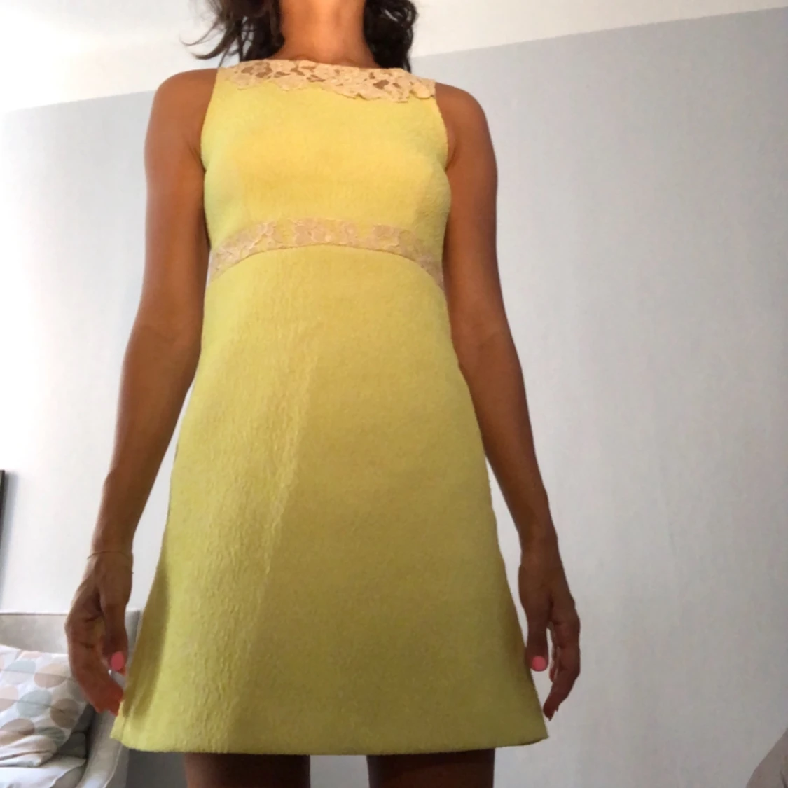 Klänning i citronfärg/lime  - 90