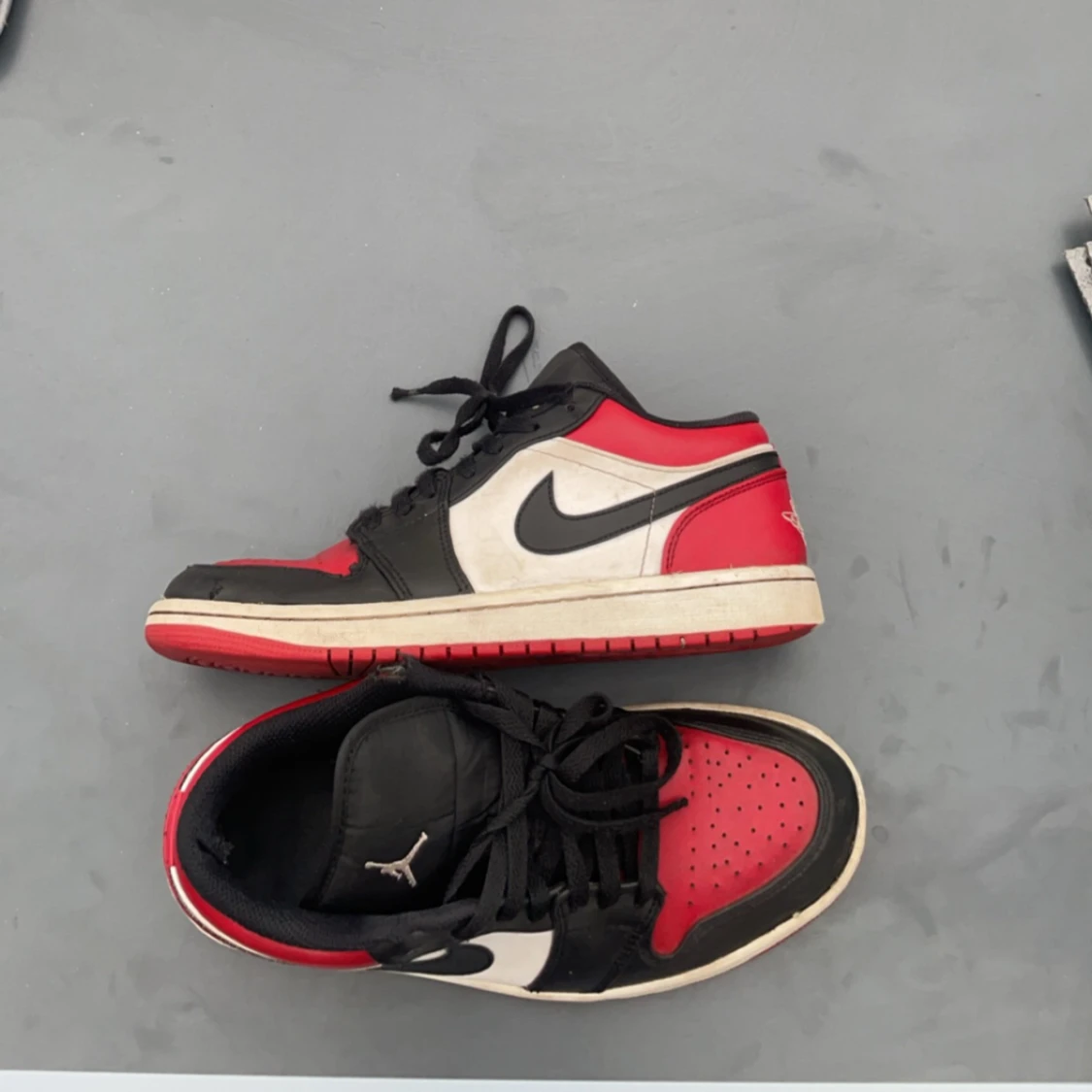 Jordan 1 low bred toe  - 90