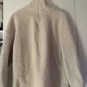 Lxa fleece  - Säljer min lxa fleece sparsamt använd 