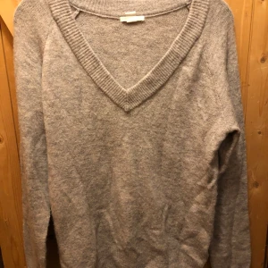 Stickad tröja  - Vringad tröja  Oversized xs 