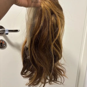 Äkta peruvien  - Hej sälja min fina peruvien hair från dollshair  Köpte det för 2300kr Säljer det för 1000kr  Helt ny oanvänd 