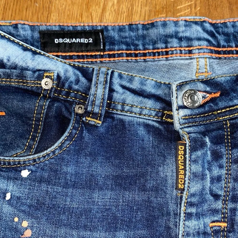 Säljer denna jeans i riktigt bra skick och inga deffekter! Storlek 32/34 slim fit!. Jeans & Byxor.