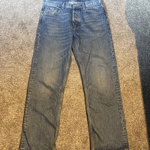 Weekday space - Sparsamt använt, bra skick.