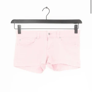 Pepe jeans shorts - Jätte söta rosa pepe jeans short som är perfekta till sommaren🩷💖🔥