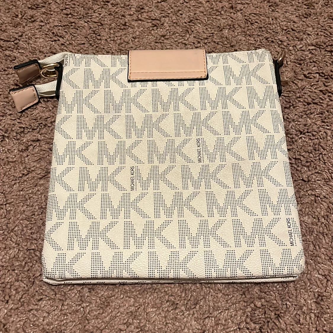 MICHAEL KORS Väska  - 91