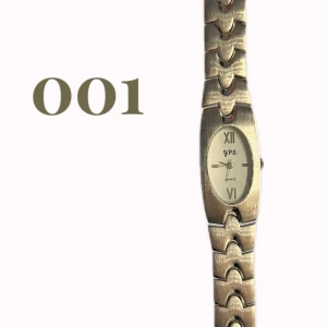 Vintage liknande klocka - Silvrig damklocka med vintage utseende. Max 18cm omkrets