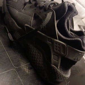 Nike hurache size 40 - Som nya anvönda 1 gång 