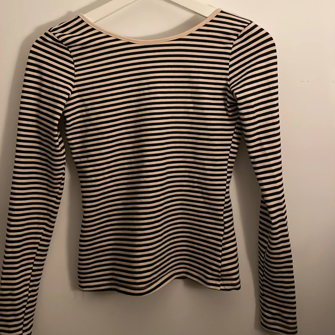 Öppenrygg tröja - 91