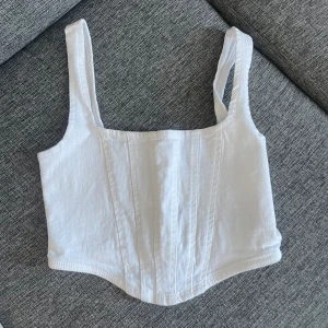 Jeanstopp - Vit Jeanstopp i storlek S, oanvänd