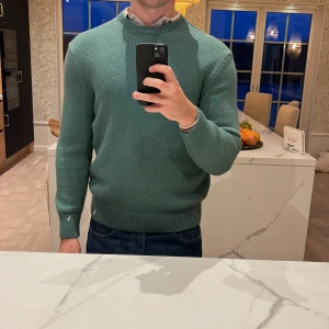 Zara Stickad Tröja - Köpt för 600kr, men mitt pris är 300kr. Storlek M, sparsamt använd. 