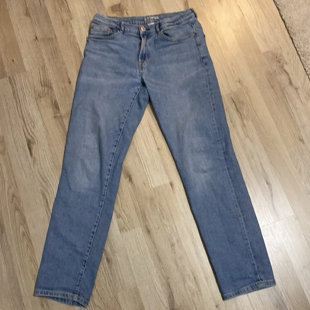 Slim jeans från zara storlek 13-14Y. Jeans & Byxor.