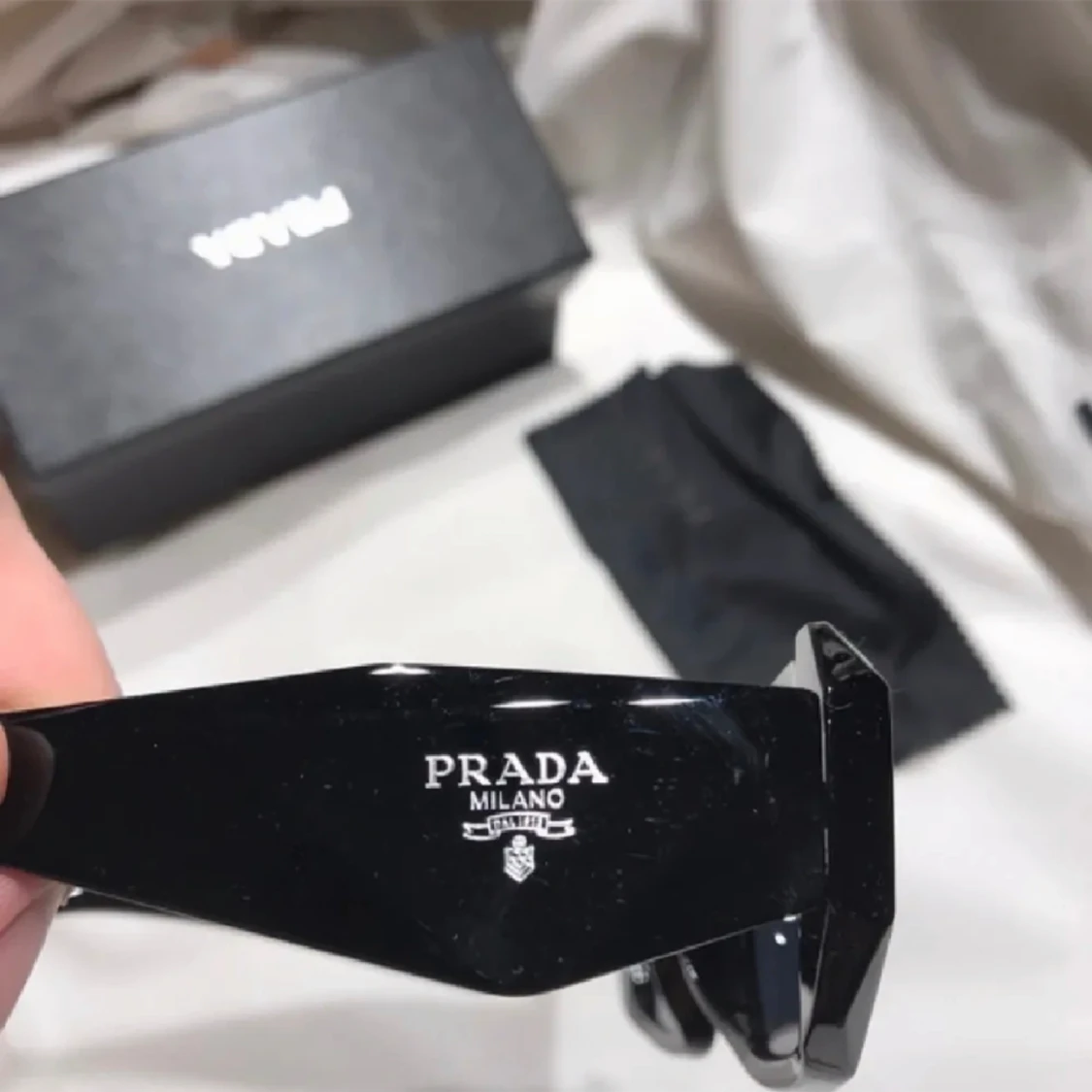 Prada Solglasögon  - 90