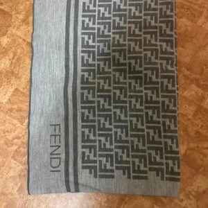 Ny jätte stor varm  - Ny  