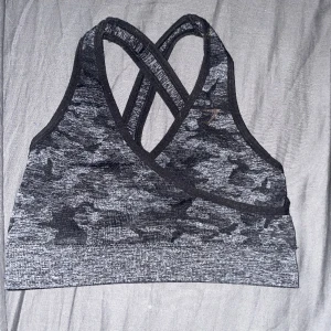 Gymshark - Sport-bh från gymshark, använd 1 gång sedan tvättad. Den är som ny