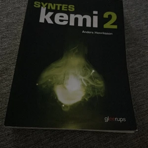 Kemi 2 - Helt nytt, ren, som en ny bok, nytt skick priset kan diskuteras i chatten och platsen, vill sälja den för 750kr
