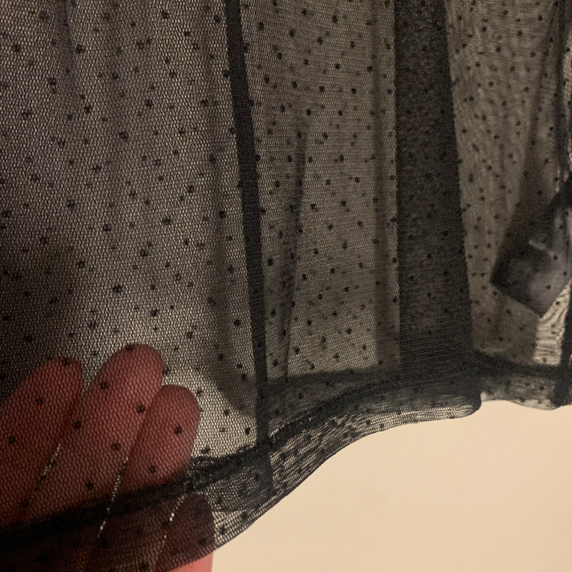 Genomskinlig prickig tröja  - 90