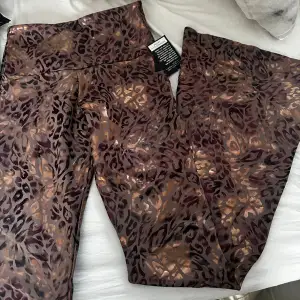 Helt nya yoga pants från Onzie i leopard mönster! ❤️
