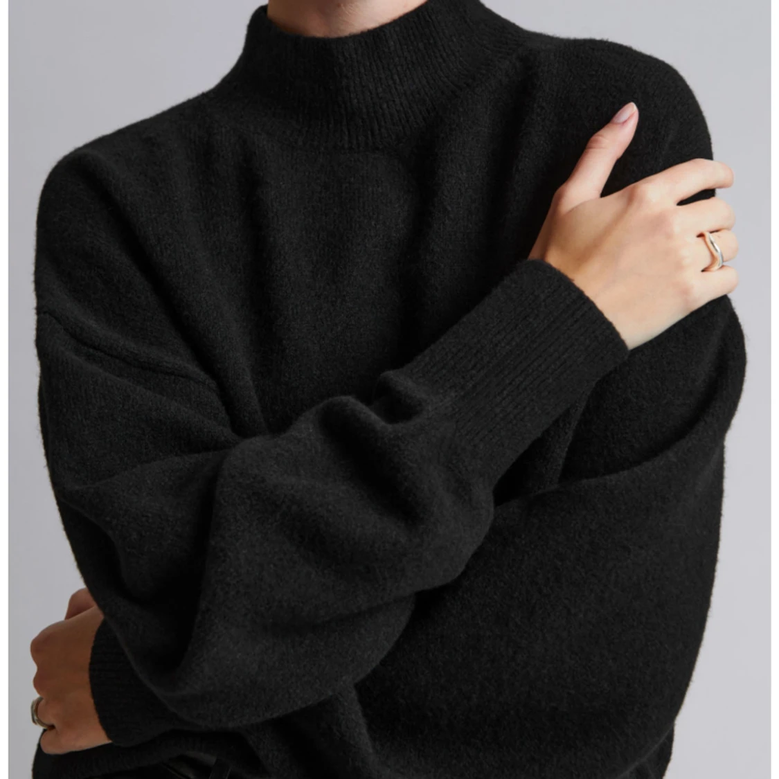 & Other stories svart stickad - 90