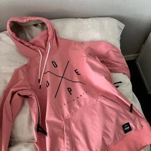 Dope jacka - En jätte fin rosa dope jacka, den är hel och ren💗