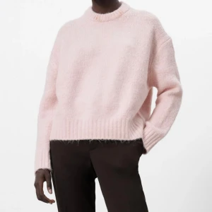 Stickad tröja  - Rosa stickad tröja💓