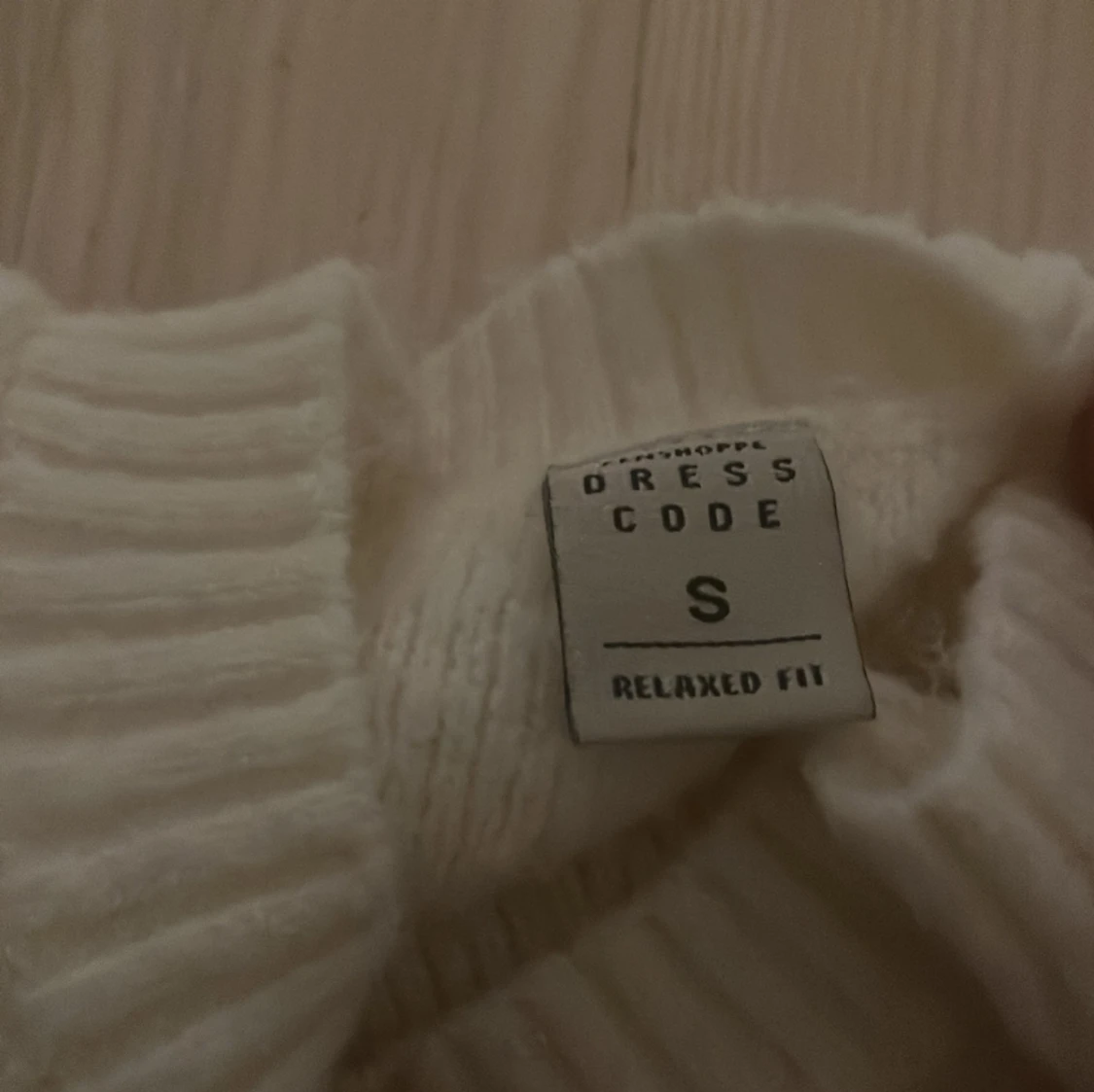 Stickad tröja  - 91