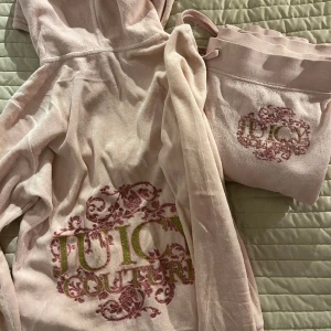 Set från juciy couture, s - Ljusrosa set från juice couture 💕s i båda delarna 