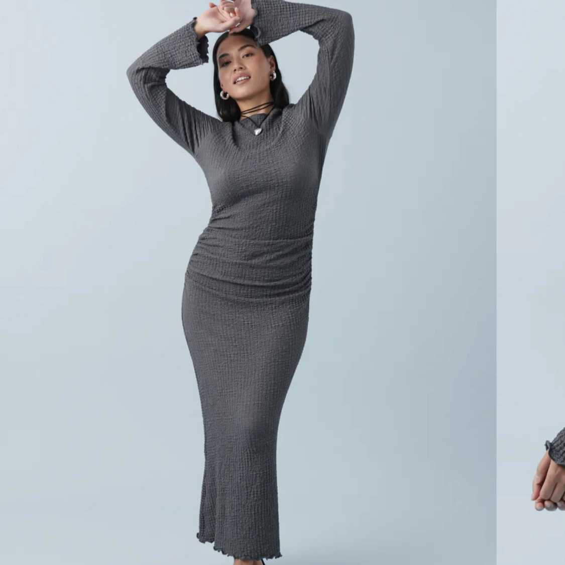 Söker denna Ginatricot klänning