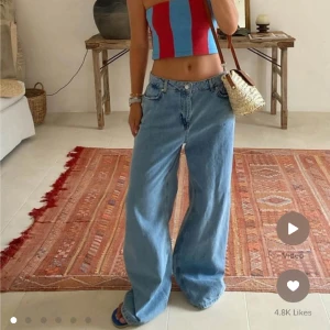 Jeans NAKD  - Säljer dom här jeansen från NAKD pga fel storlek 🖤nypris: 599 kr slutsålda på hemsidan 