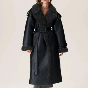 Adoore jacka - Adoore jacka i storlek s Helt ny, Endast testad 