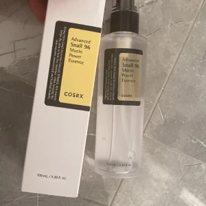 Snail mucin - Säljer denna sjukt populära snail mucin serumet jag aldrig andvänt!!❤️ säljer då jag råkade köpa dubletter❤️ tryck på köp nu🌸👍