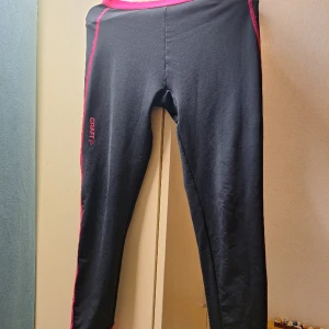 Sport - sportleggings, storlek S