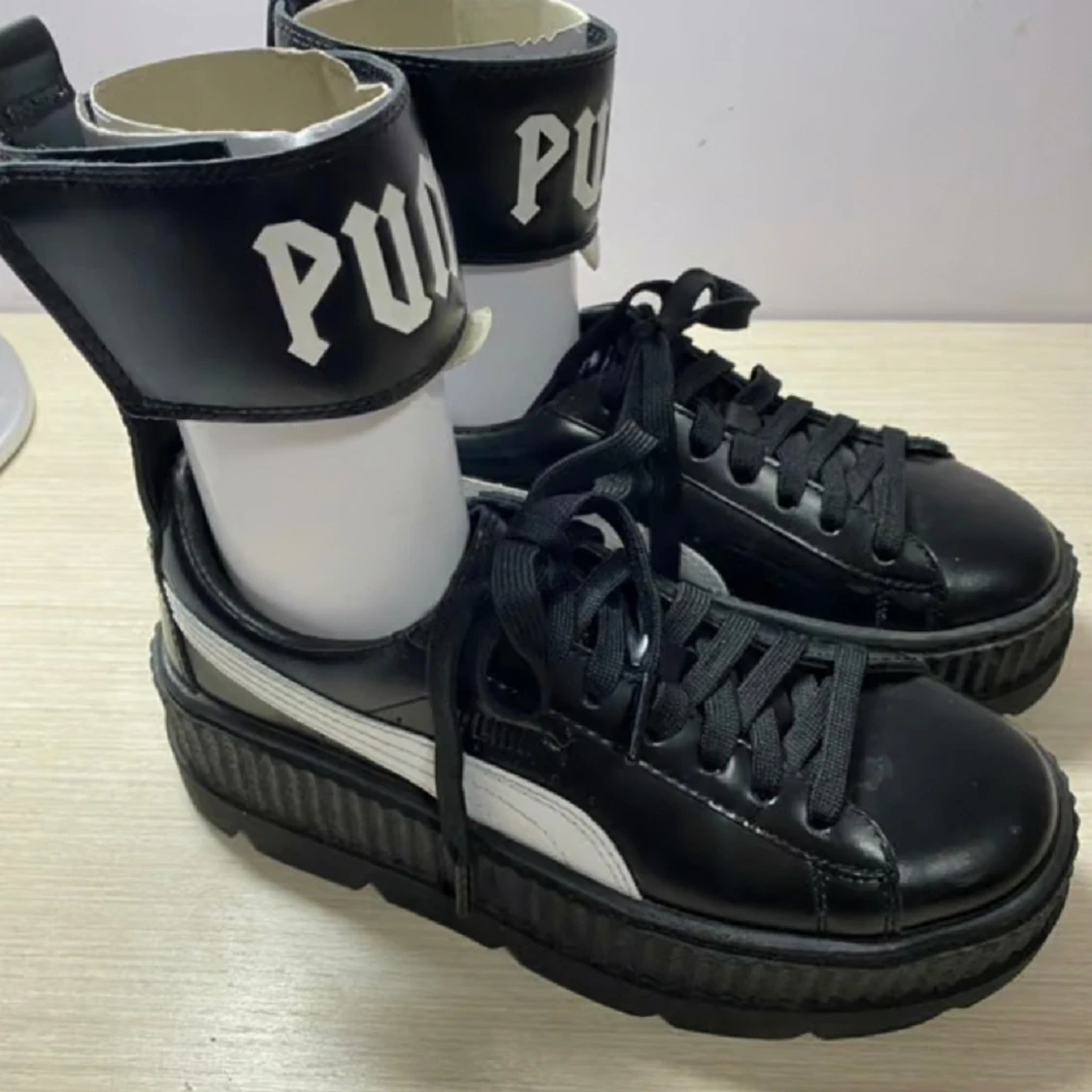 Rihanna x Puma (fejk) strl 38