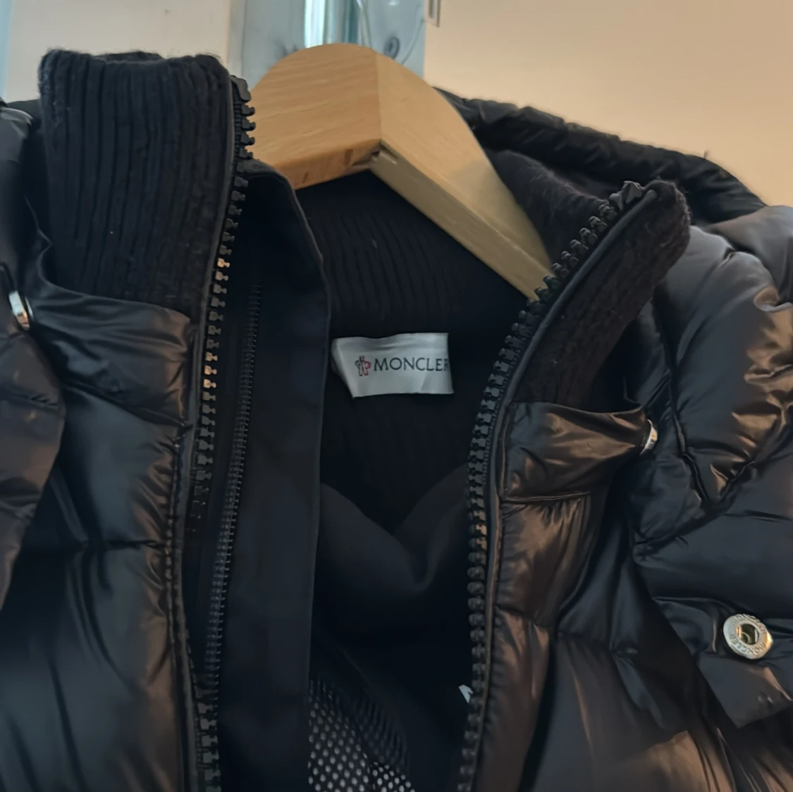 Moncler Cardigan - 90