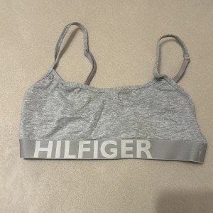 Tommy Hilfiger topp - Fint skick! 