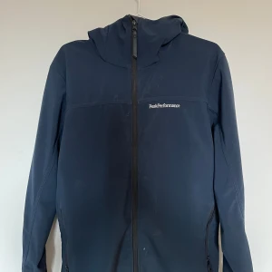 Peak jacka - Bra skick