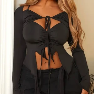 Solid Utskuren Spets-t-shirt, Avslappnad Långärmad Topp För Vår Och Höst, Damkläder✨💅 - Älskar den här toppen den är så söt och smickrande och dessutom väldigt stretchig vilket gör den bekväm att ha på sig regelbundet✨💅🤩