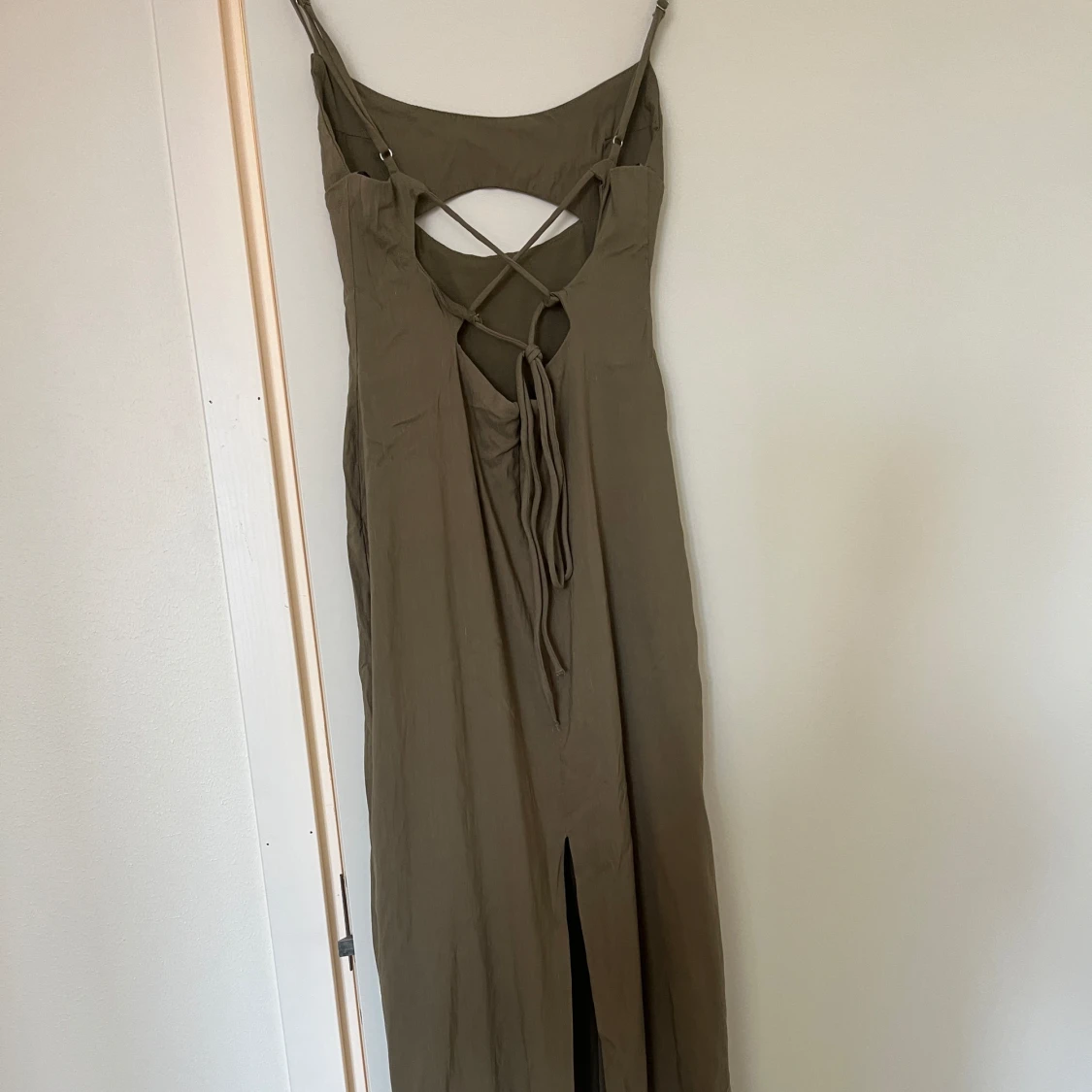 Zara klänning i linne  - 93